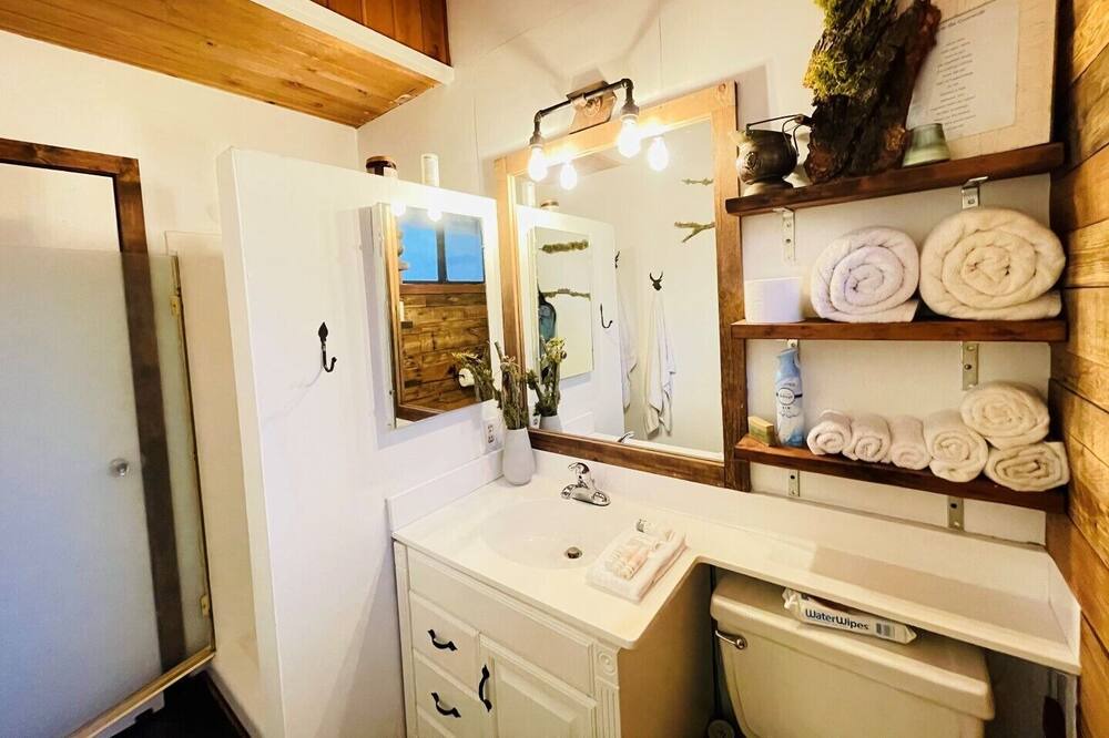 Photo of Bathroom in Springville