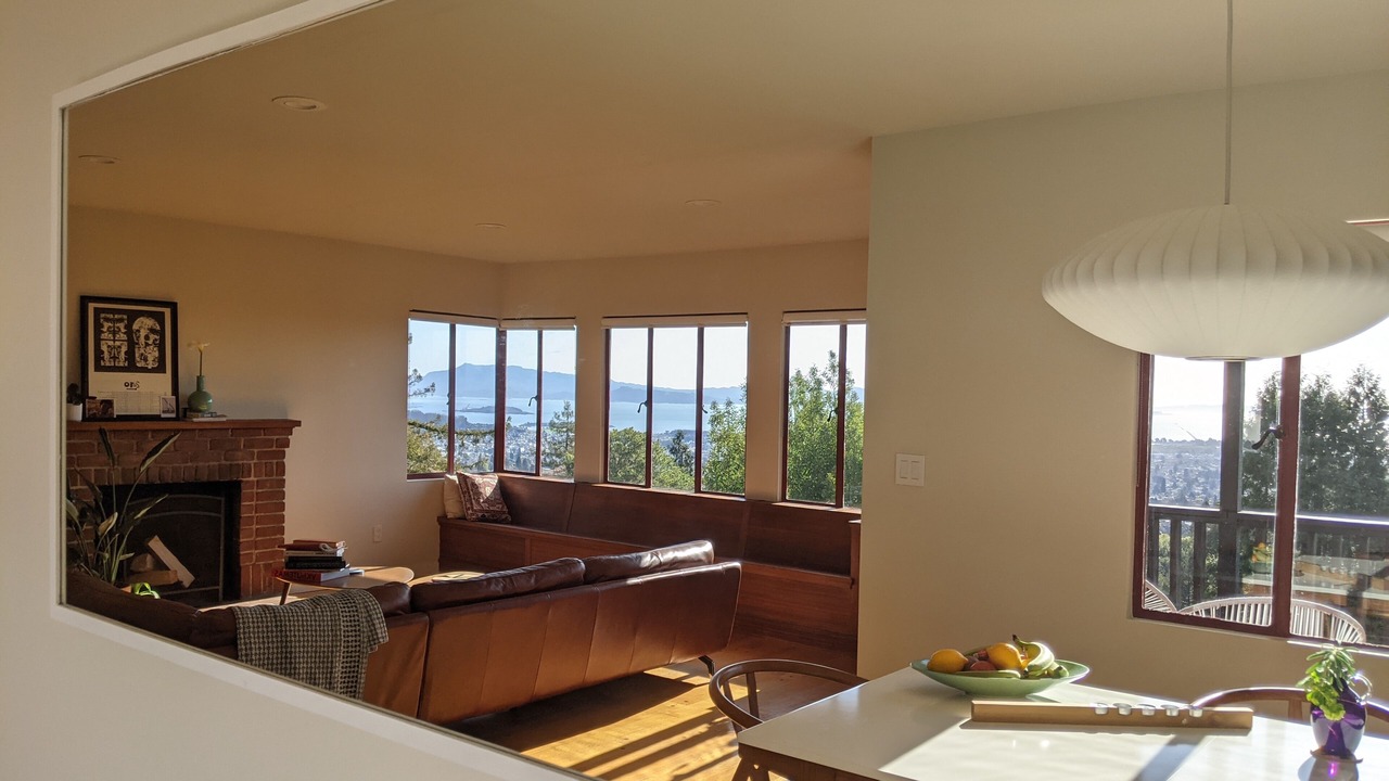 Photo of Livingroom in Berkeley Hills