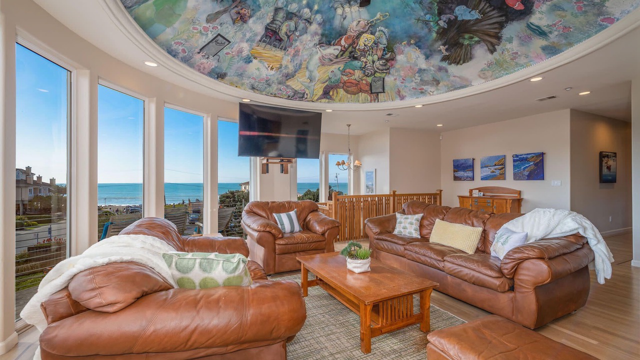 Photo of Livingroom in El Granada
