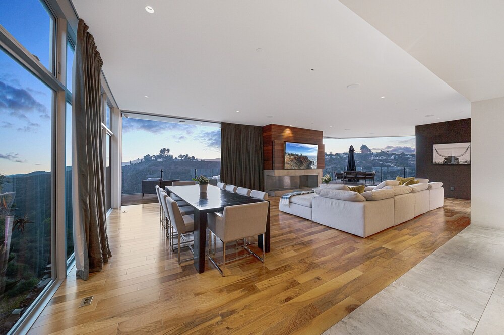 Photo of Livingroom in Bel Air