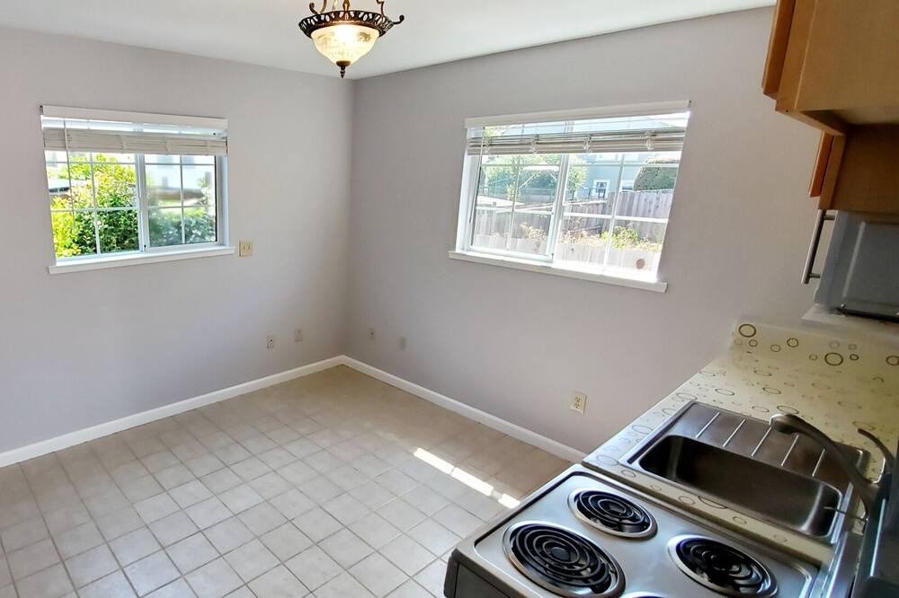 Photo of Bedroom in San Bruno