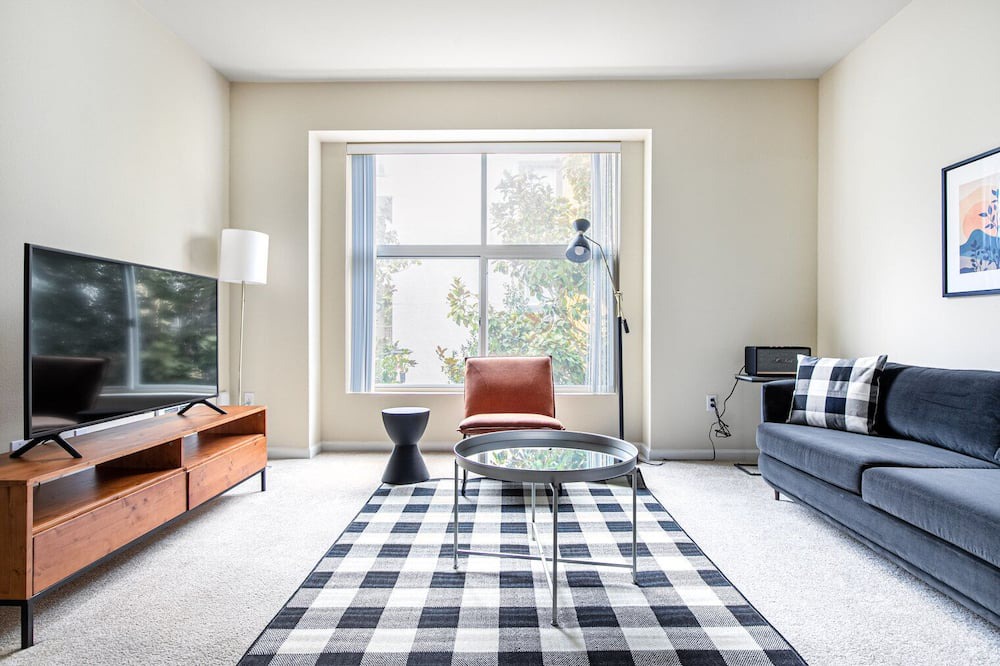 Photo of Livingroom in South San Francisco