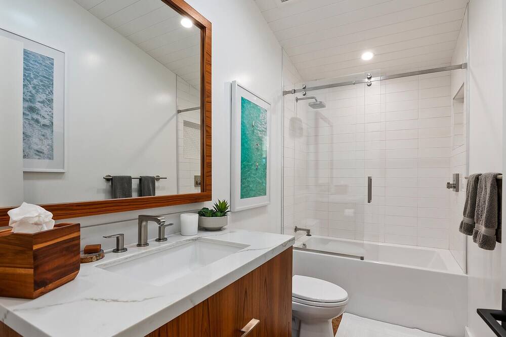 Photo of Bathroom in Pacific Palisades