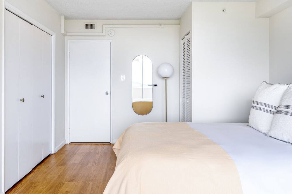 Photo of Bedroom in Central San Mateo