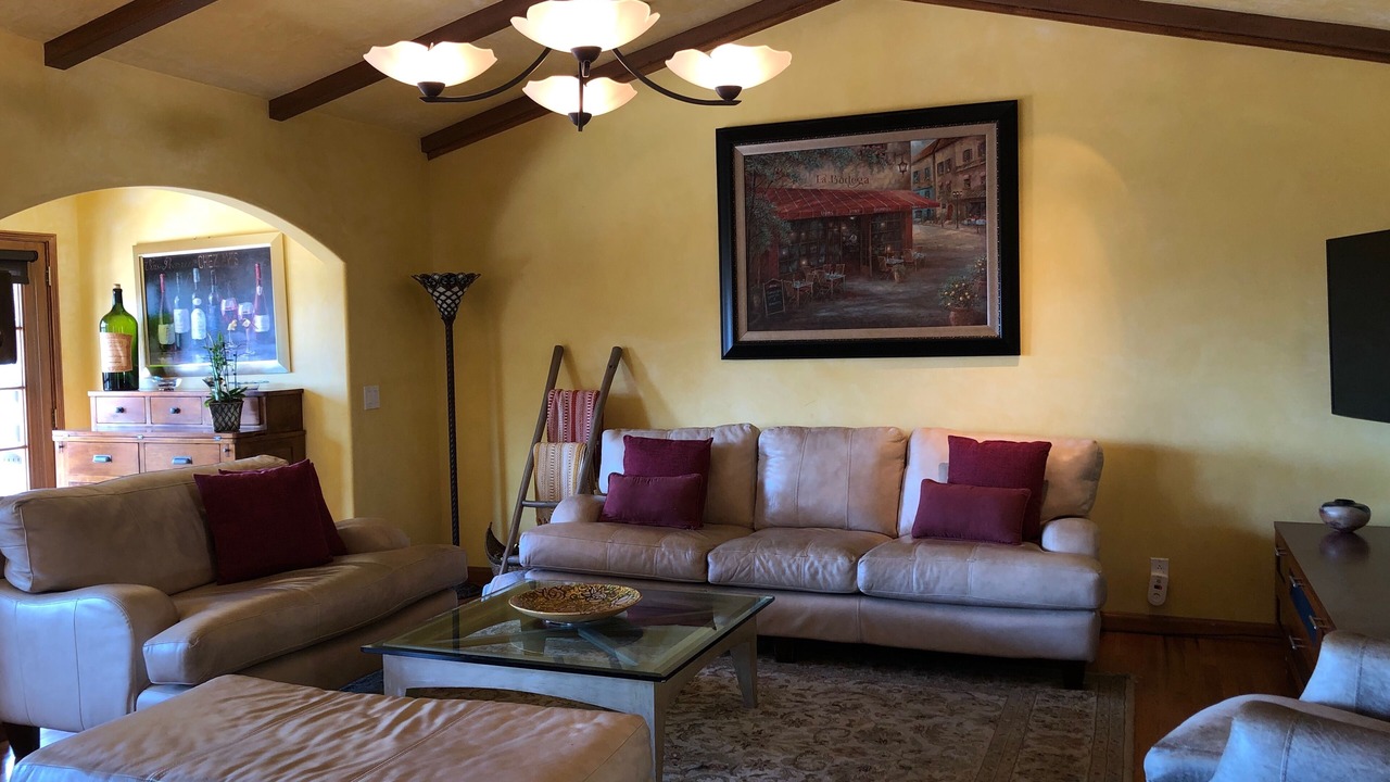 Photo of Livingroom in Carmel Valley