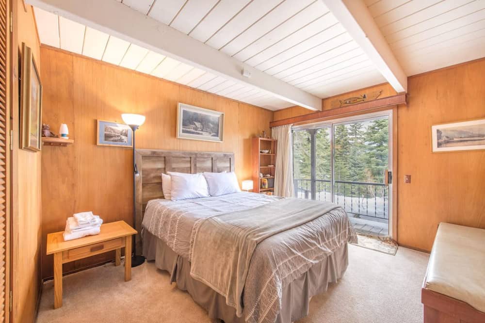 Photo of Bedroom in Tahoma