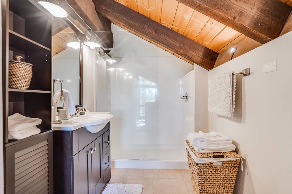 Photo of Bathroom in Dollar Point