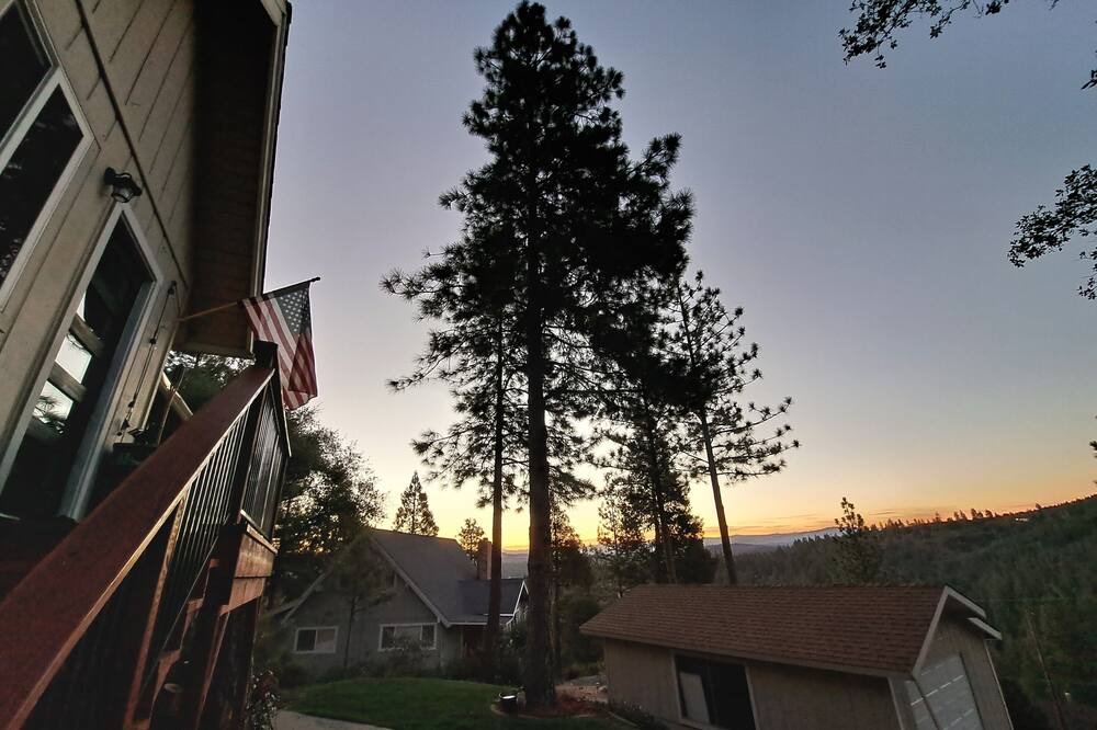 Photo of Outdoor in Groveland