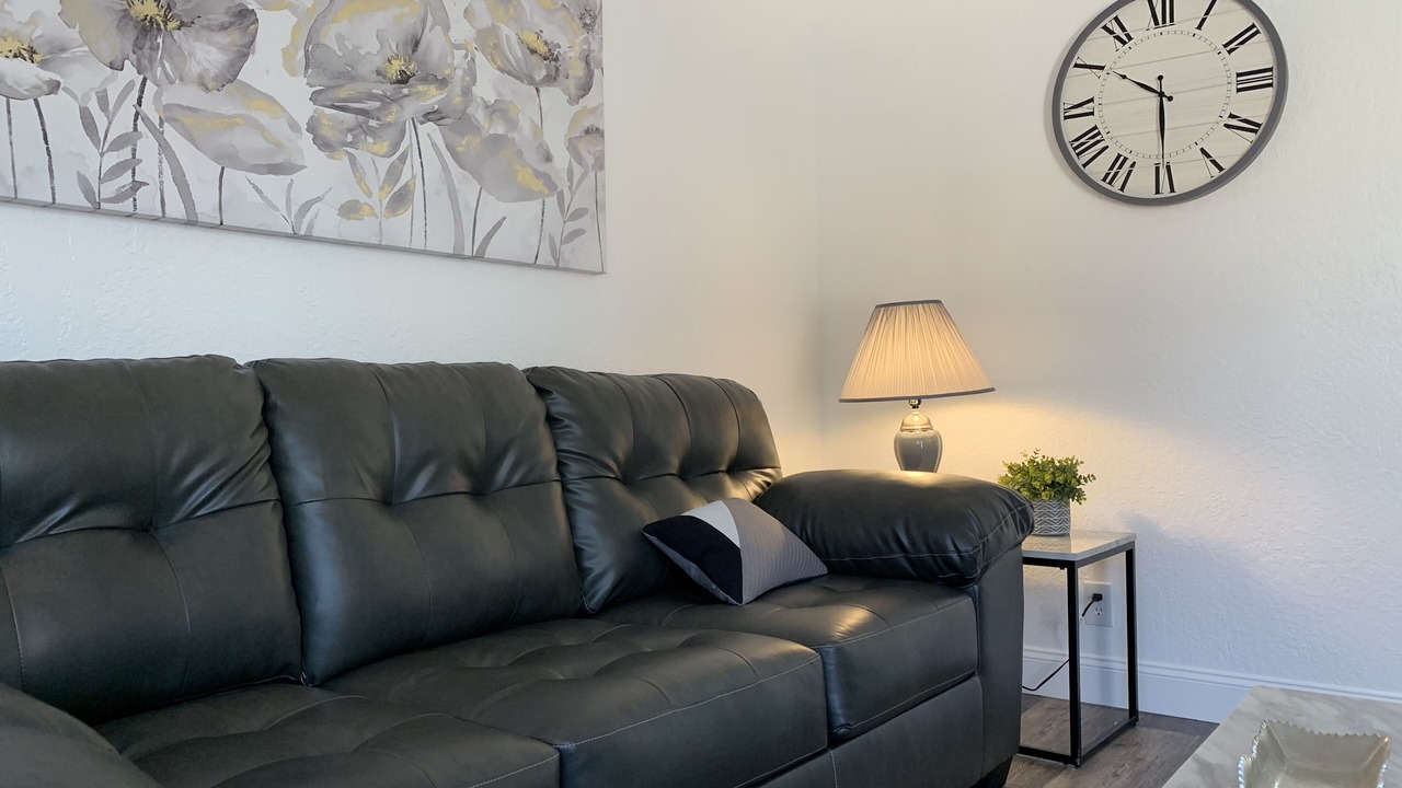 Photo of Livingroom in Midtown