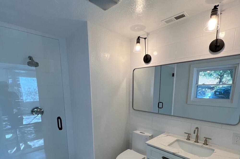 Photo of Bathroom in Groveland