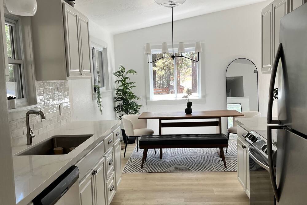 Photo of Bedroom in Groveland