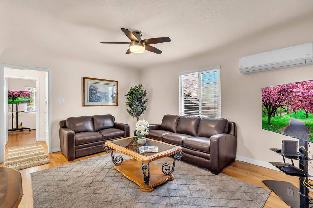 Photo of Livingroom in Folsom