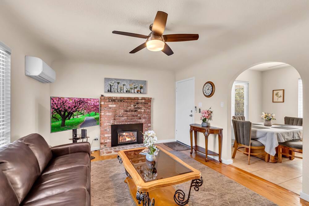 Photo of Livingroom in Folsom