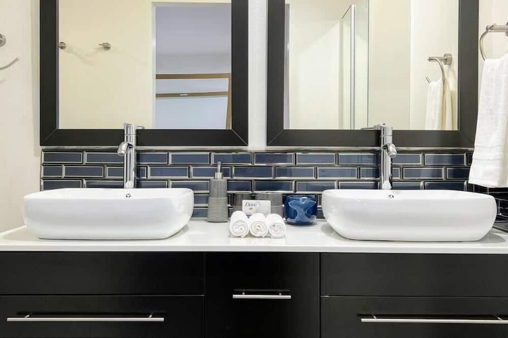 Photo of Bathroom in Canoga Park