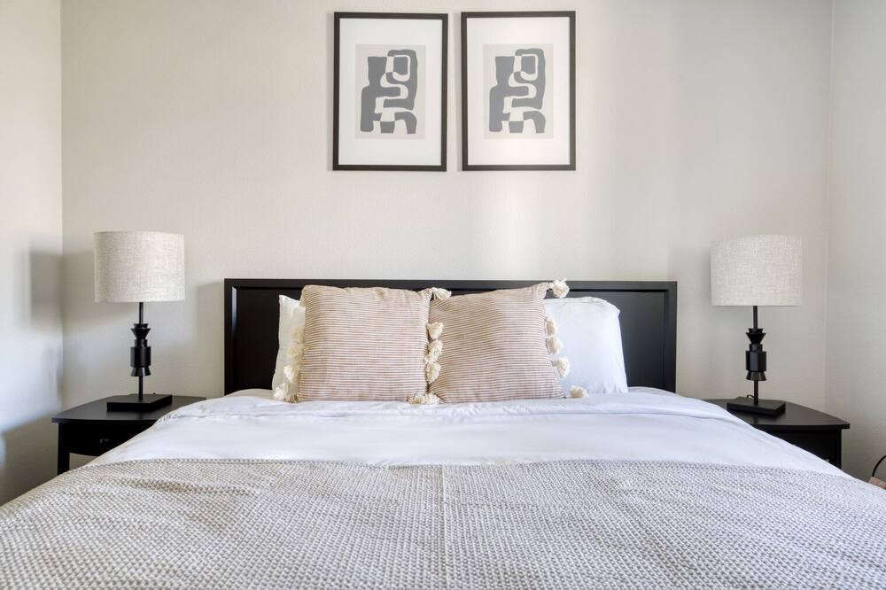 Photo of Bedroom in Walnut Creek