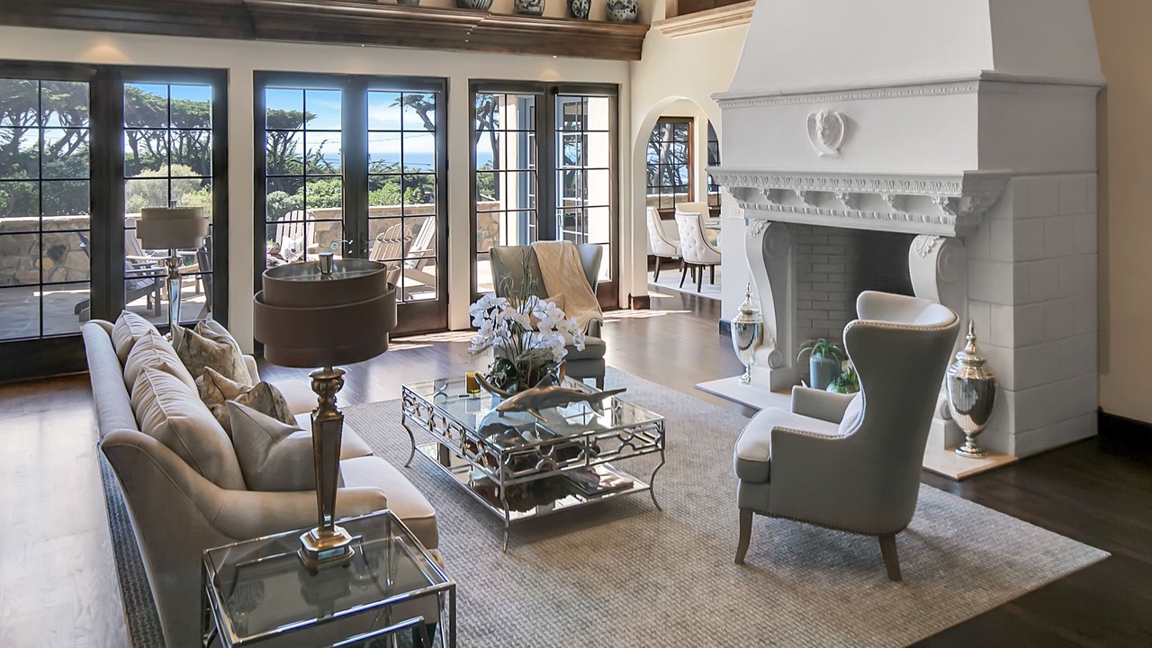 Photo of Livingroom in Carmel Highlands