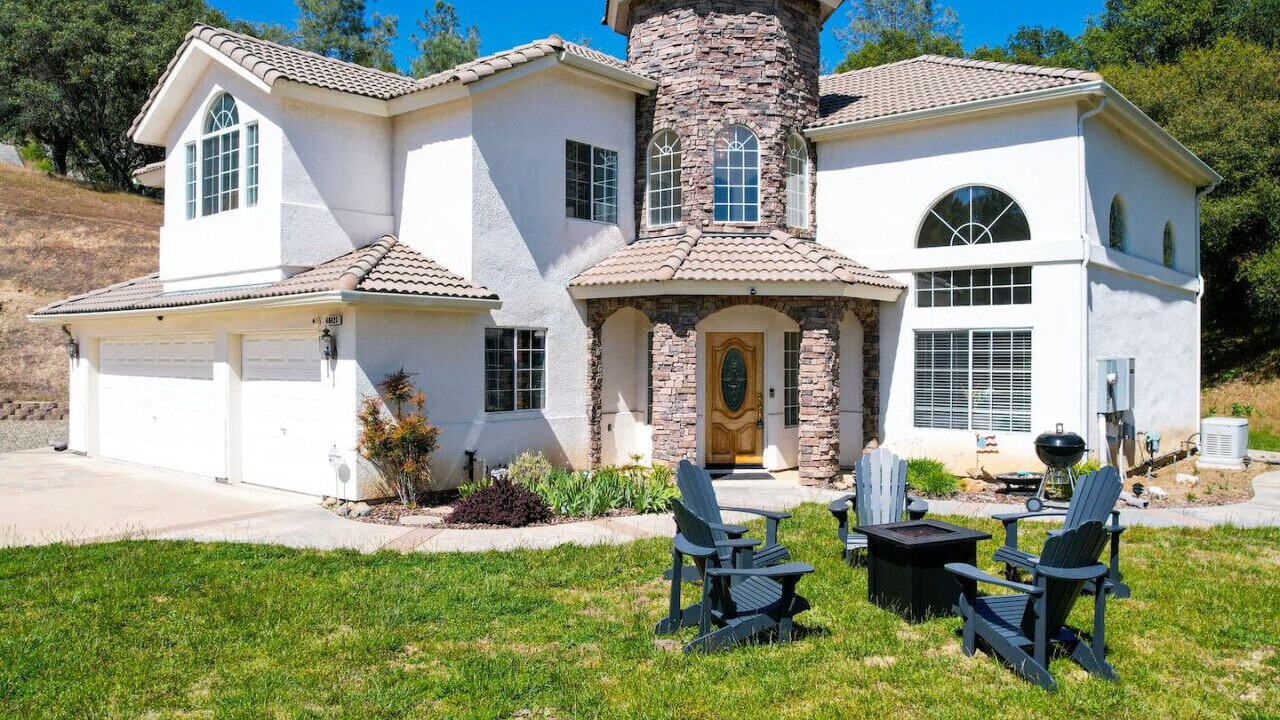 Photo of Outdoor in Oakhurst