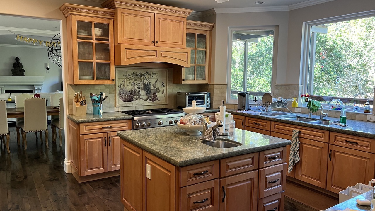 Photo of Kitchen in Lucas Valley-Marinwood