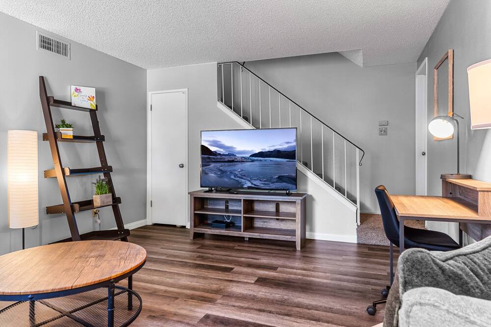 Photo of Bedroom in Bakersfield