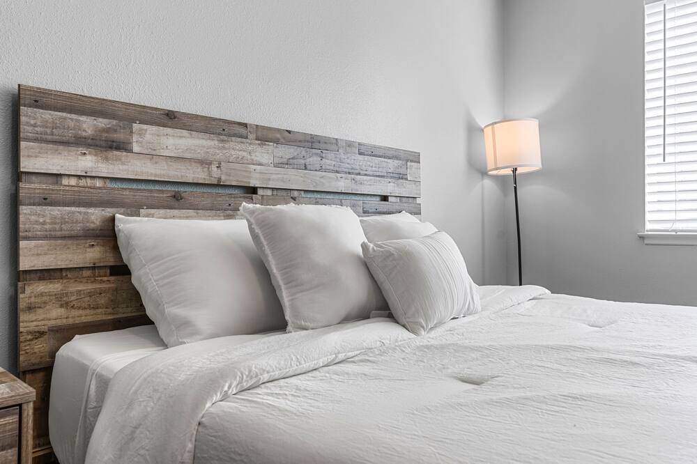 Photo of Bedroom in Bakersfield