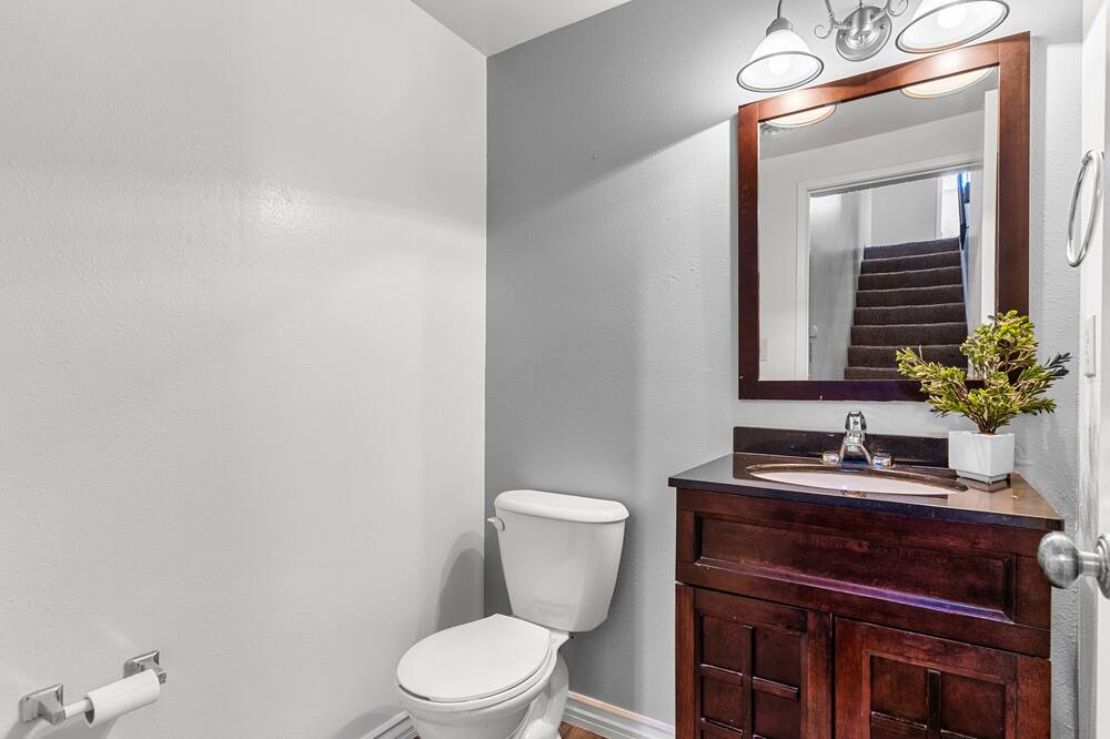Photo of Bathroom in Bakersfield