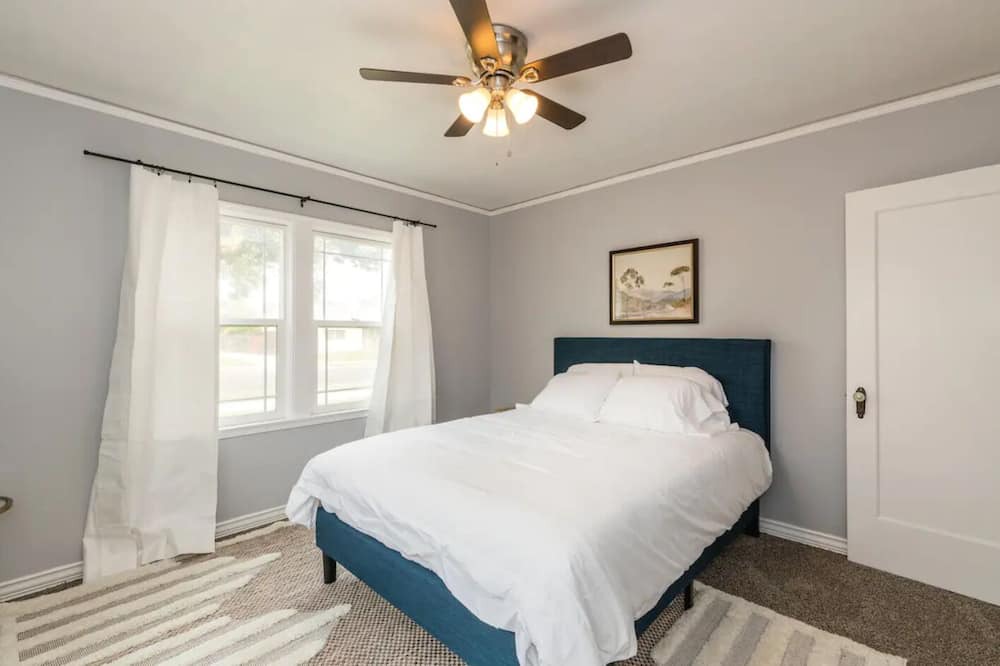 Photo of Bedroom in Roosevelt