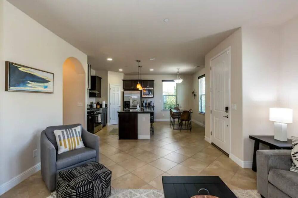 Photo of Livingroom in Clovis