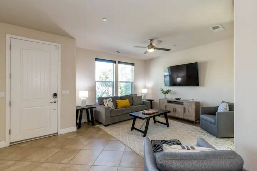 Photo of Livingroom in Clovis
