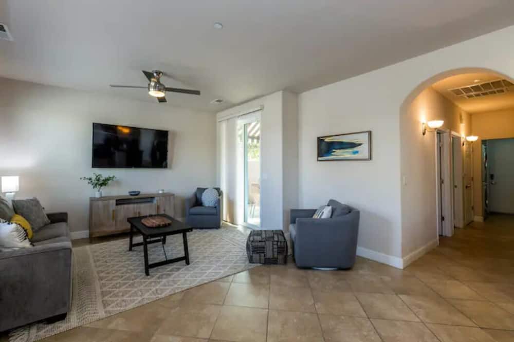 Photo of Livingroom in Clovis