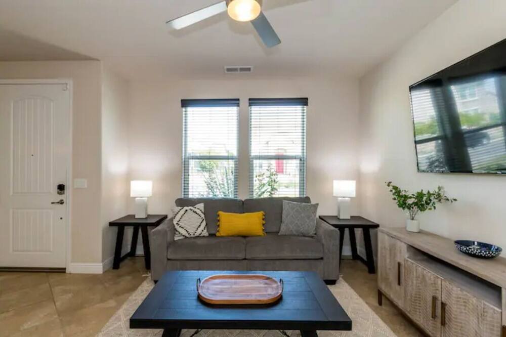 Photo of Livingroom in Clovis