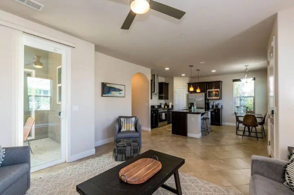 Photo of Livingroom in Clovis