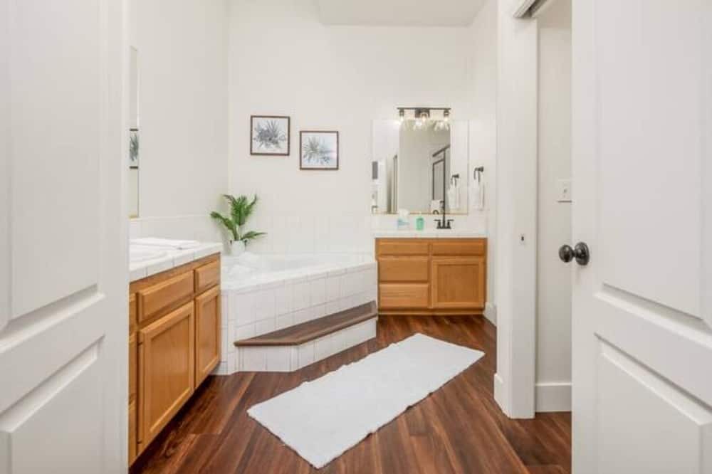 Photo of Bedroom in Fresno