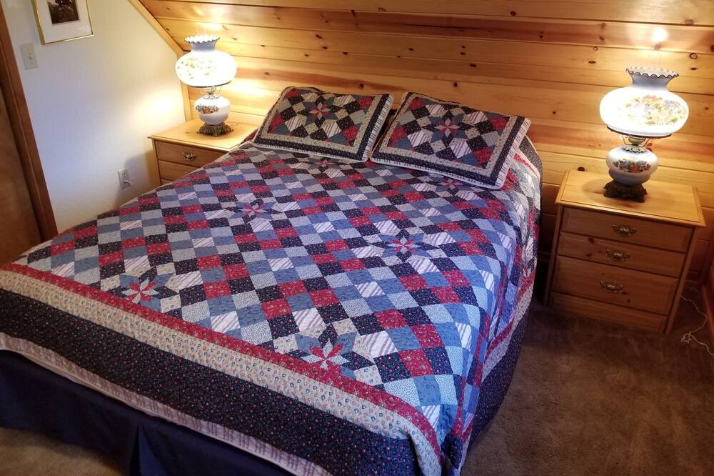 Photo of Bedroom in Strawberry