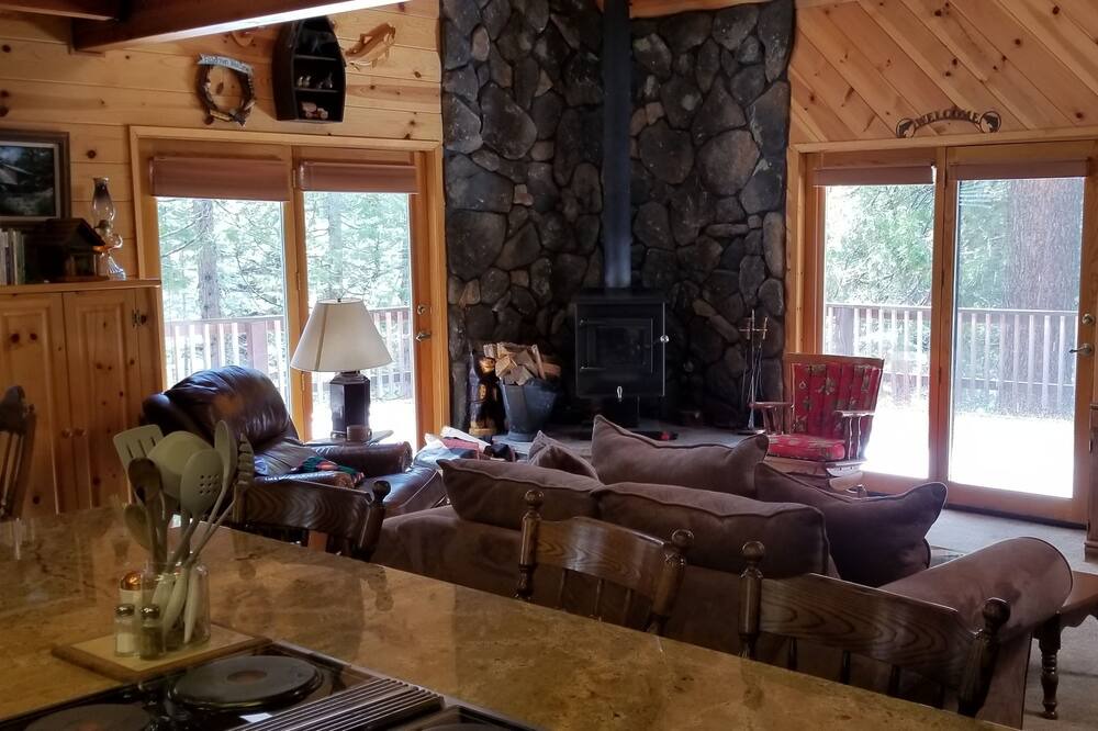 Photo of Livingroom in Strawberry