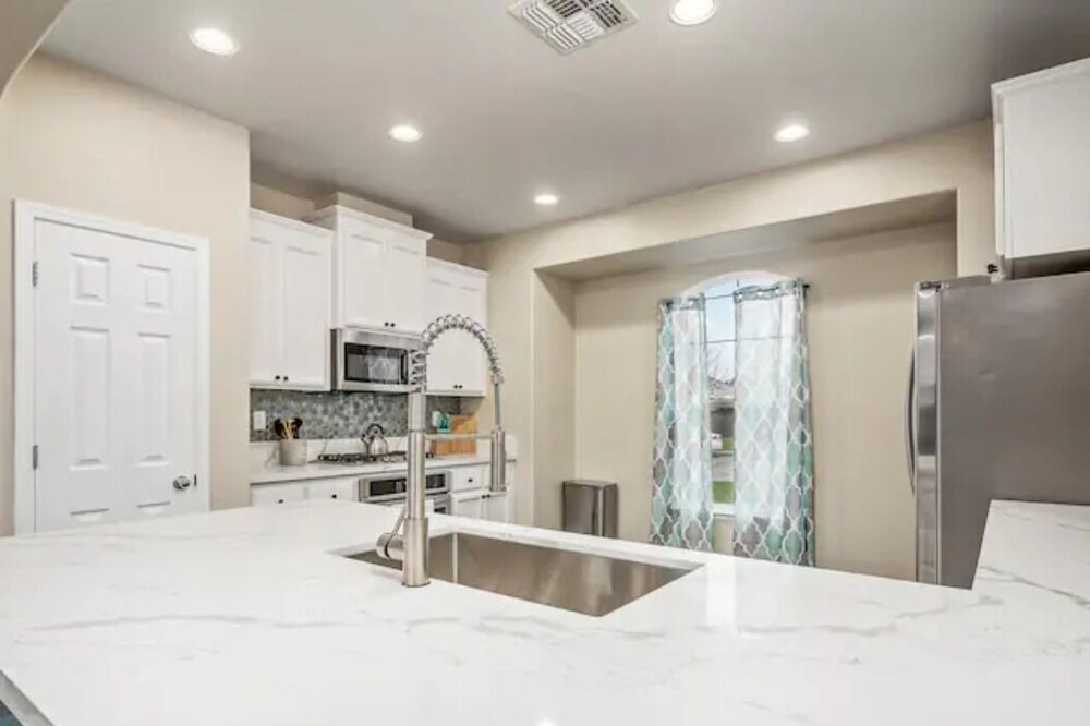 Photo of Kitchen in Roosevelt