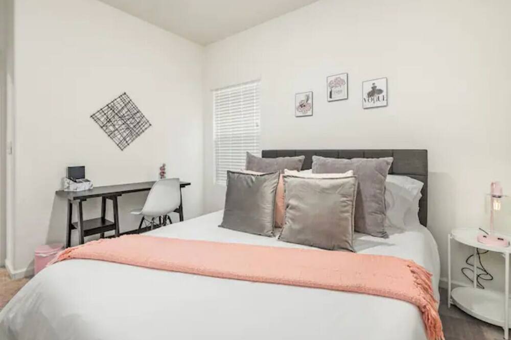 Photo of Bedroom in Roosevelt