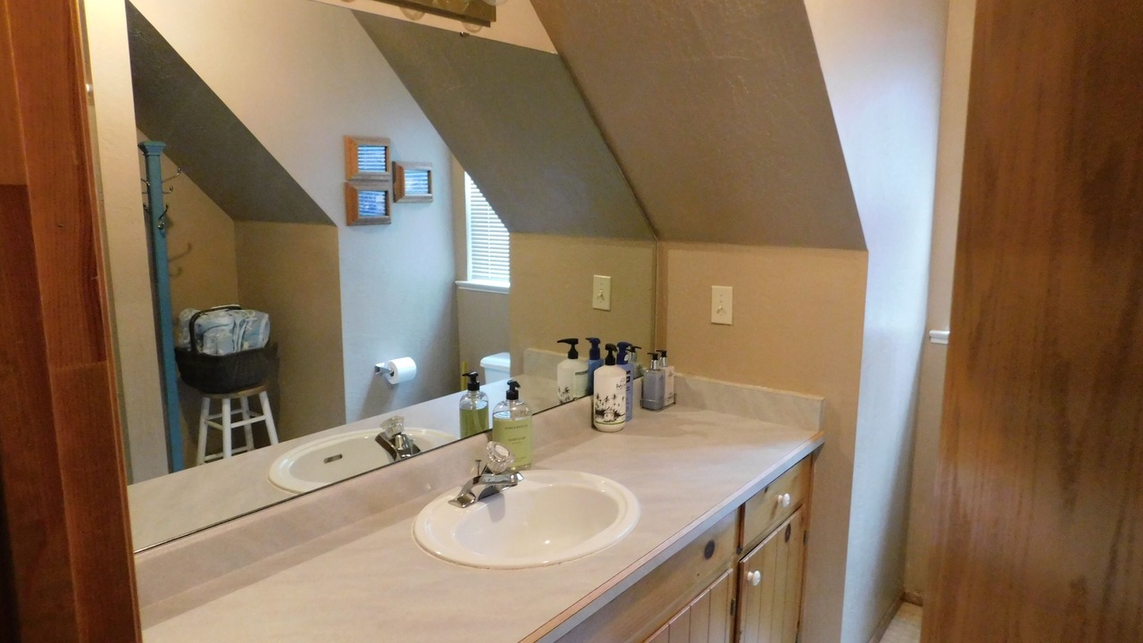 Photo of Bathroom in Cold Springs