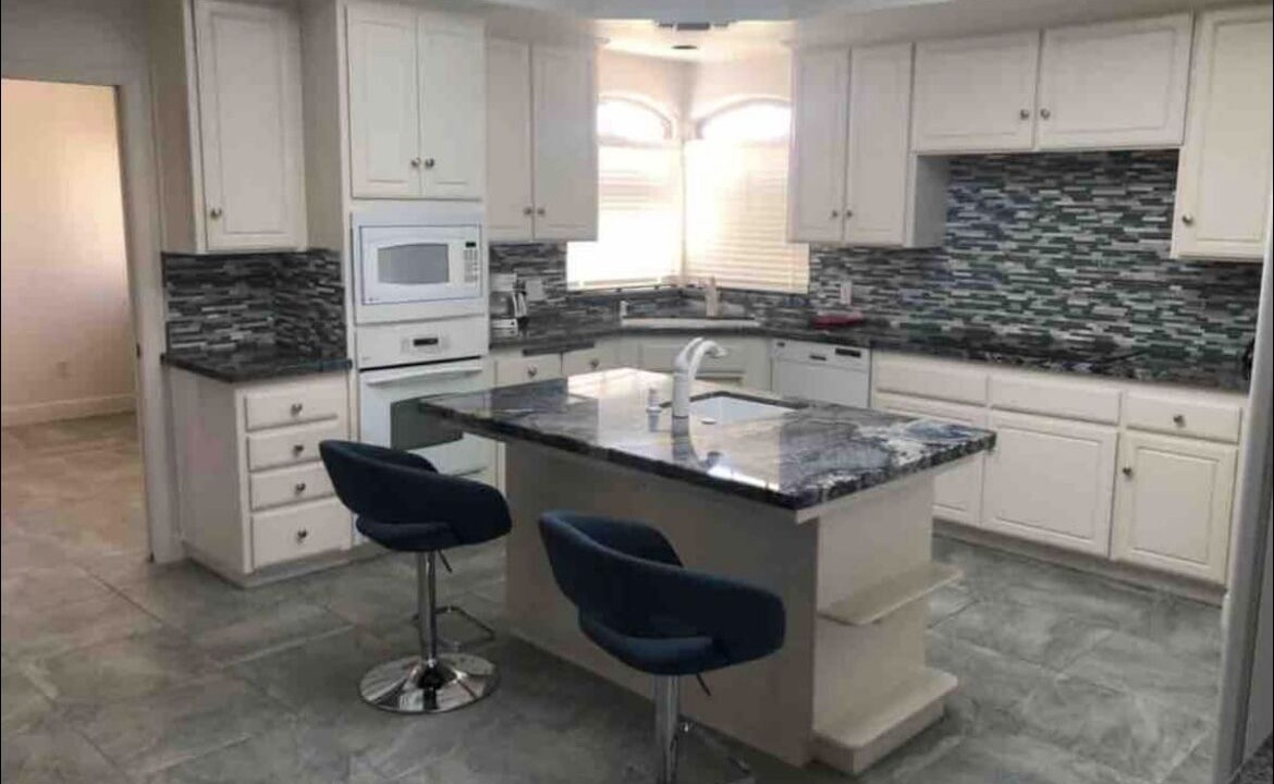 Photo of Kitchen in Bakersfield