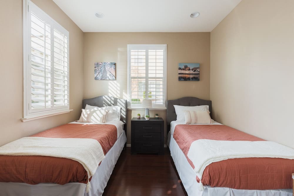 Photo of Bedroom in Harlan Ranch