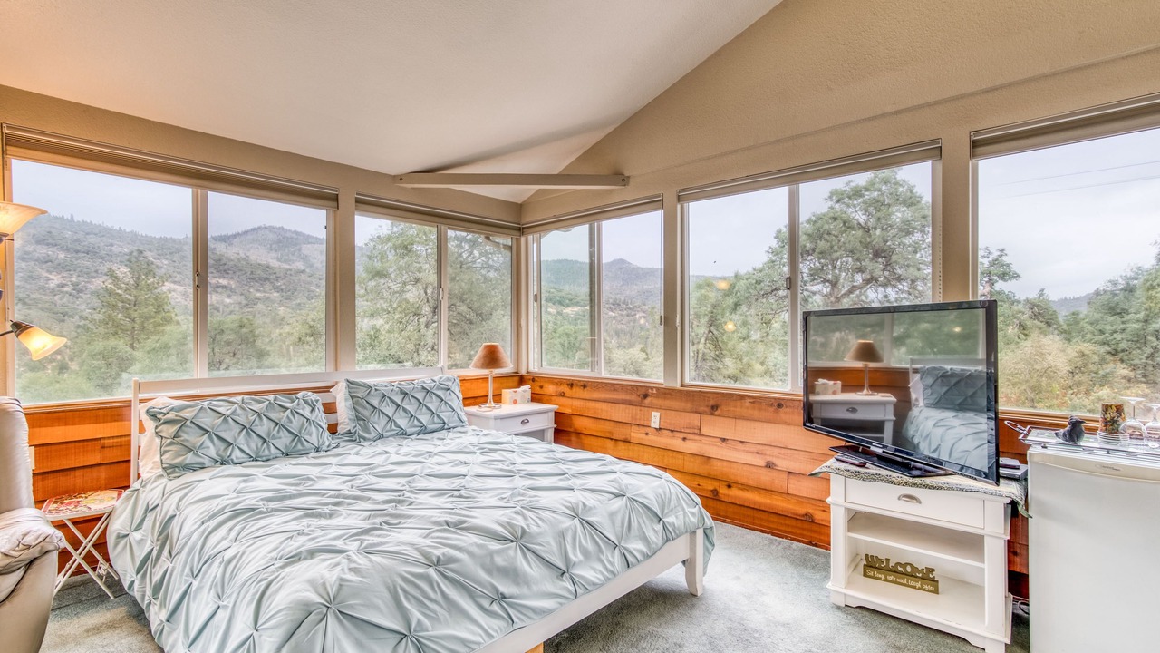 Photo of Outdoor in Oakhurst