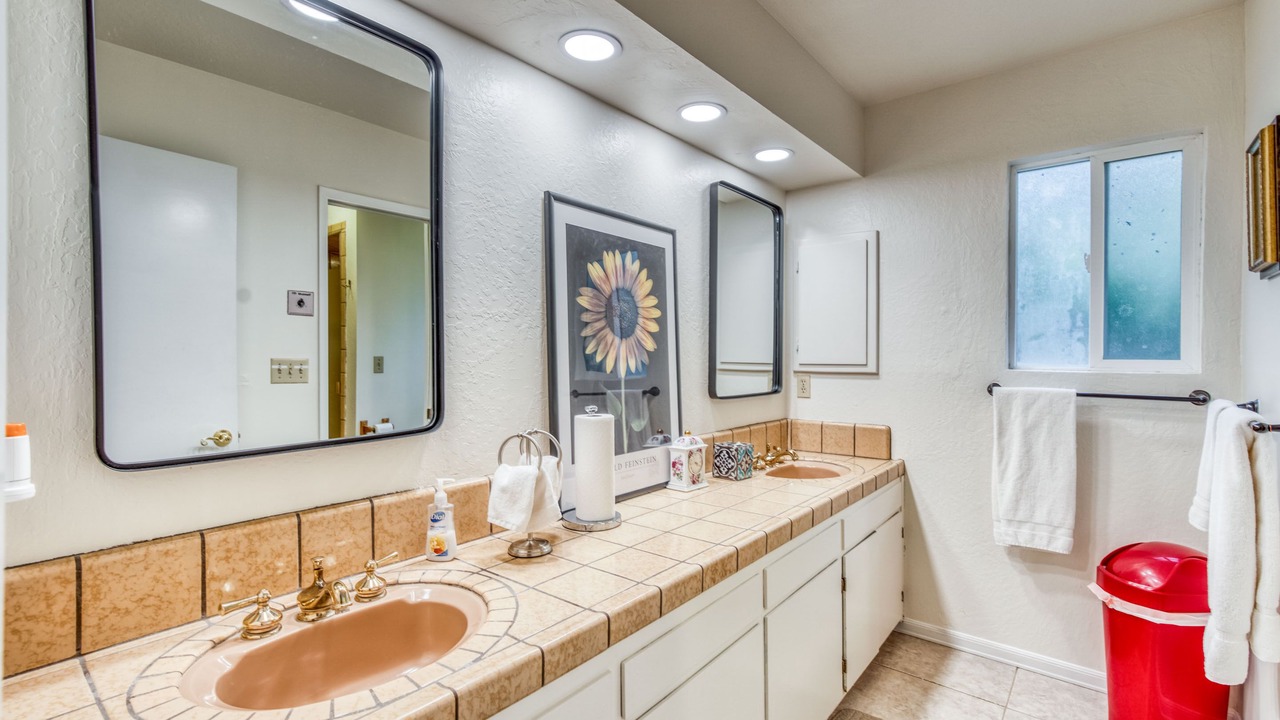 Photo of Bathroom in Oakhurst