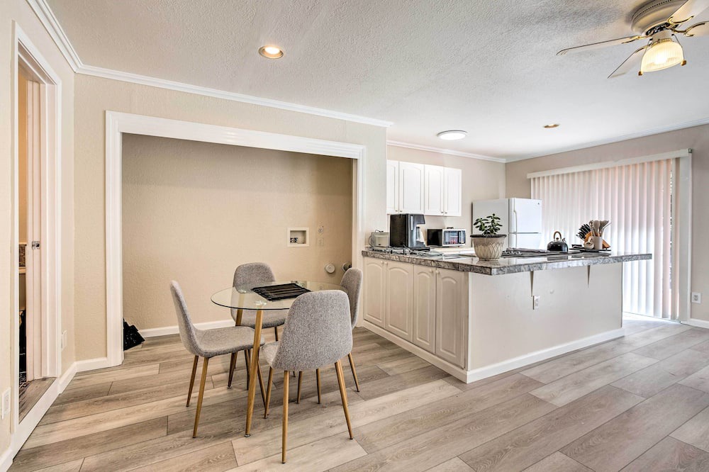 Photo of Kitchen in Los Altos Hills