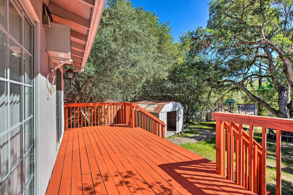 Photo of Patio Balcony in Los Altos Hills
