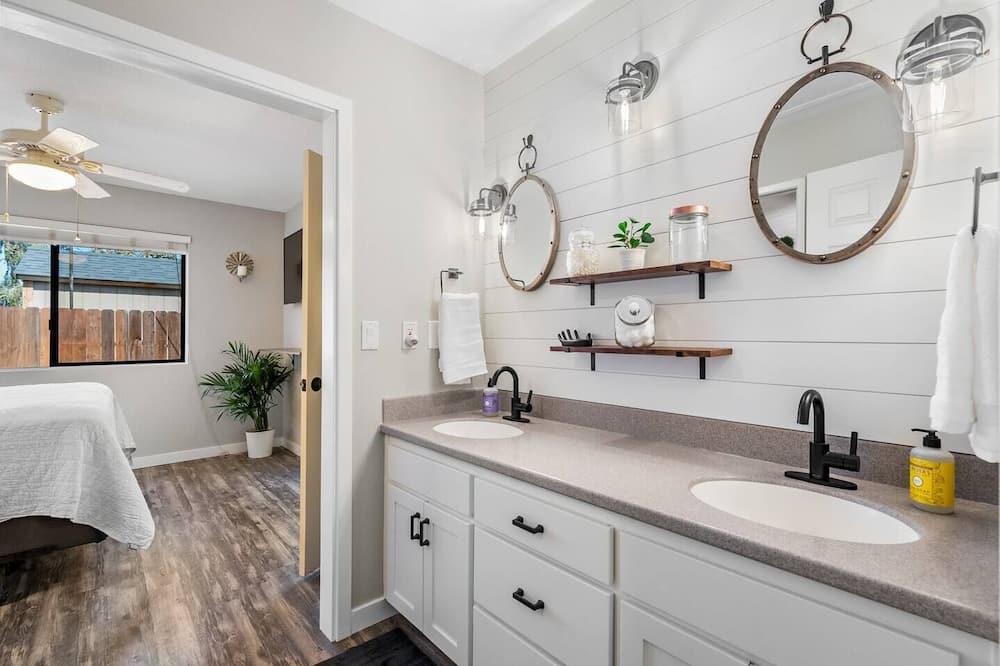 Photo of Bathroom in Templeton