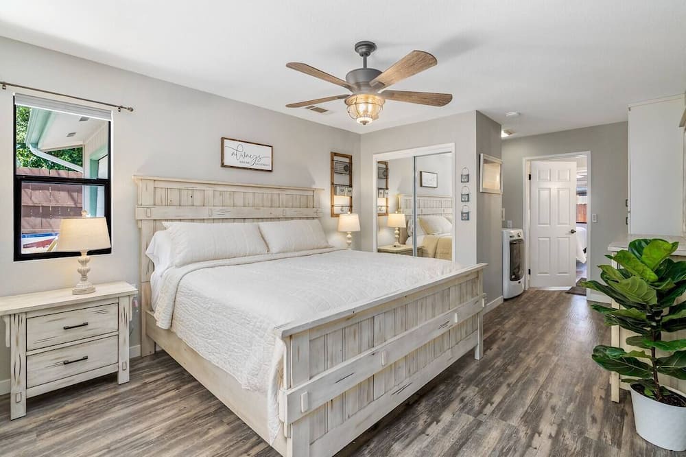 Photo of Bedroom in Templeton