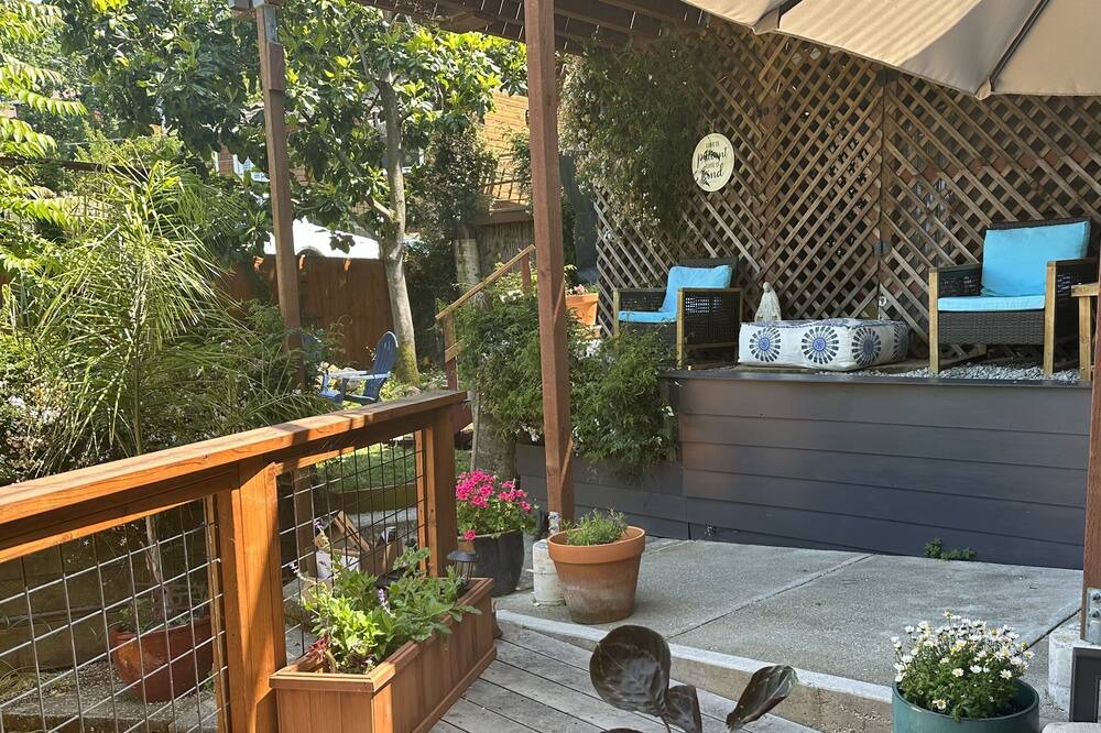 Photo of Outdoor in Fairfax