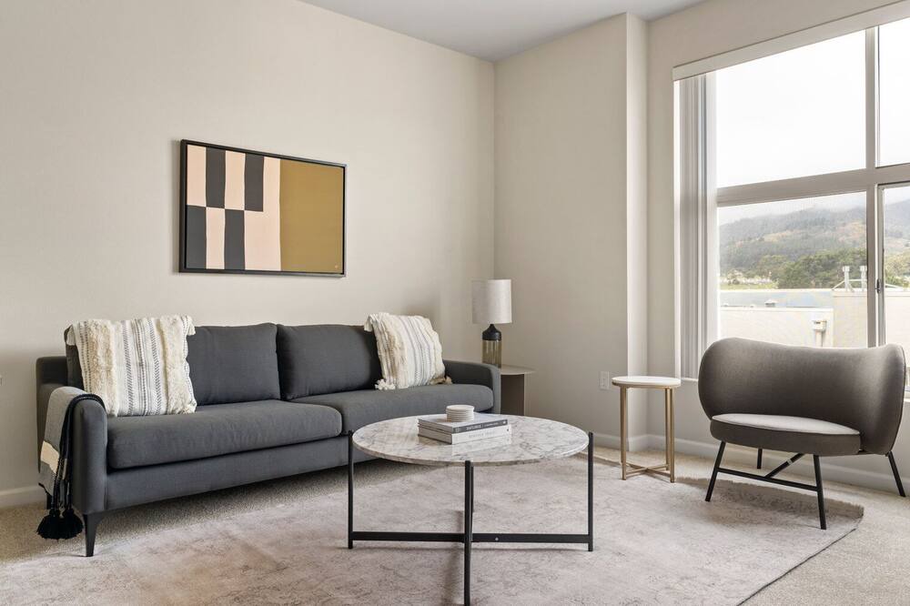Photo of Livingroom in South San Francisco