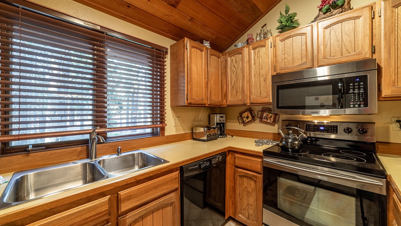 Photo of Kitchen in Mammoth Lakes
