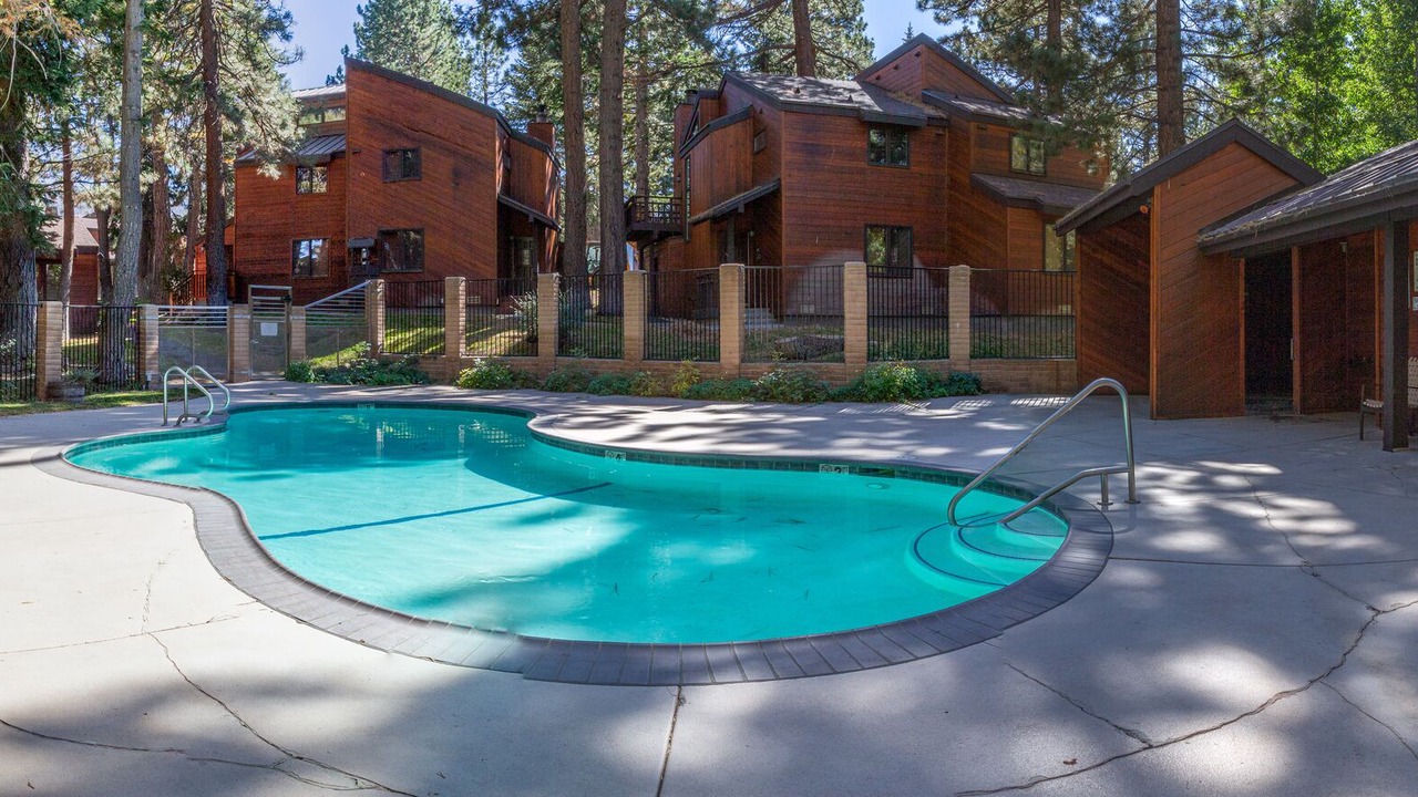 Photo of Outdoor in Mammoth Lakes