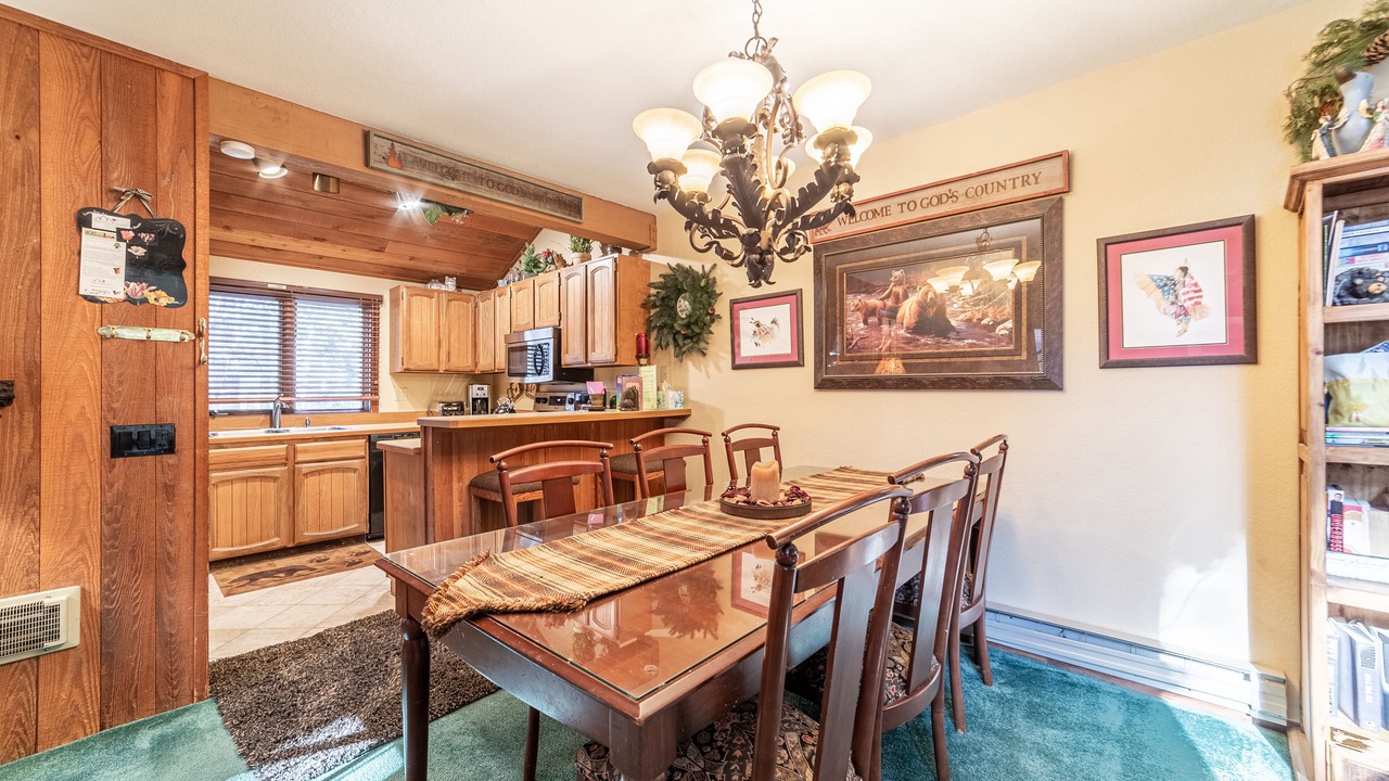 Photo of Kitchen in Mammoth Lakes